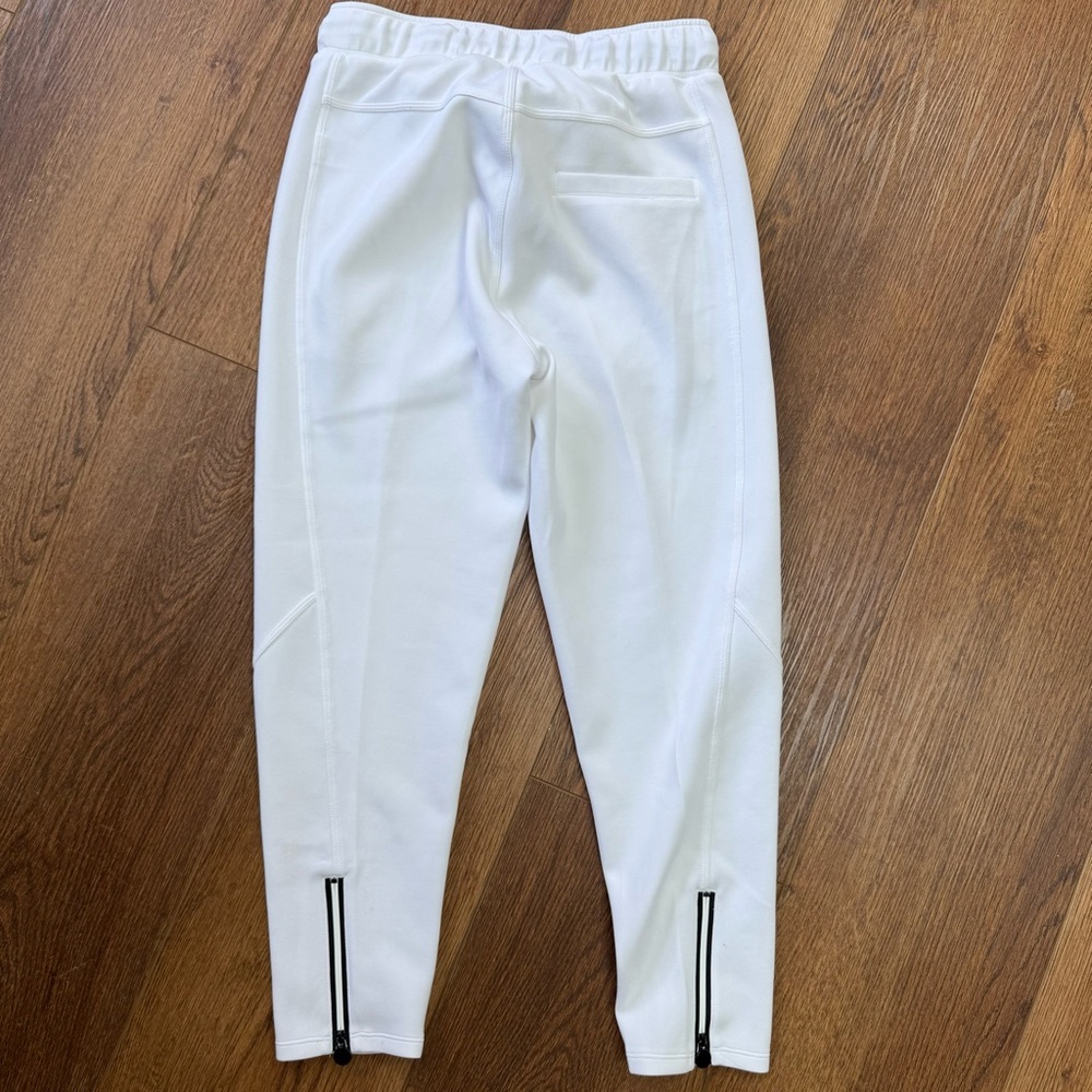 Tail Eleanor Jogger - Picture 5 of 7